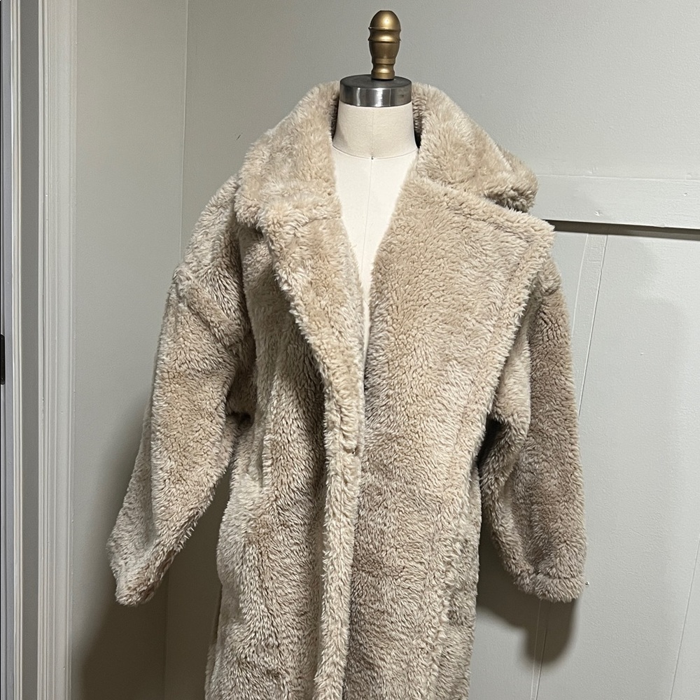 Women's Tan Faux Fur Coat